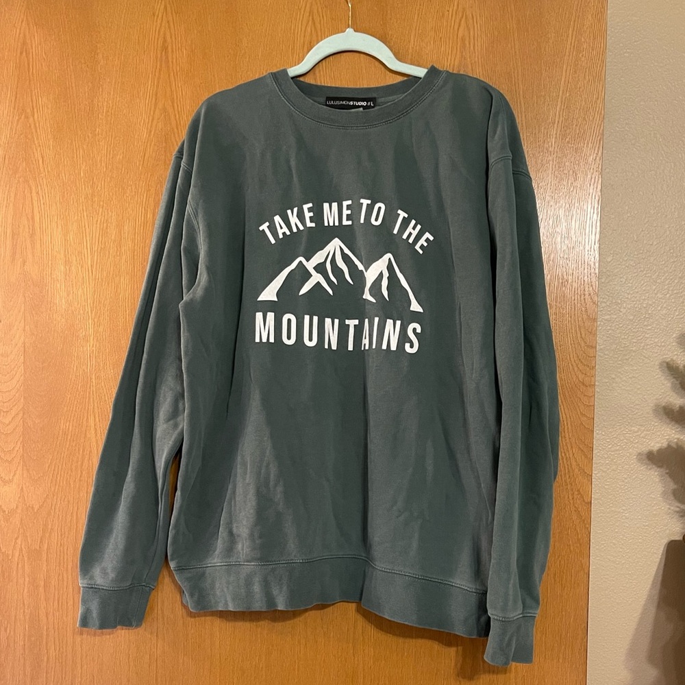 Oversized Graphic Sweatshirt